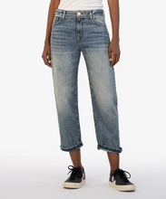 Load image into Gallery viewer, Cropped Boyfriend Jeans
